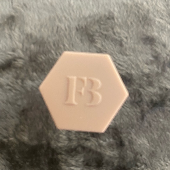 New Fenty Beauty Shimmer Skinstick - Picture 9 of 10